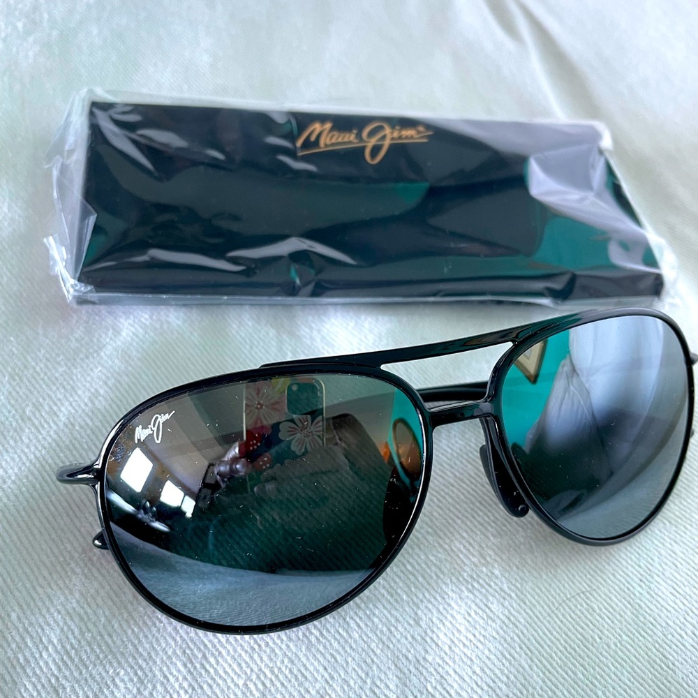 Maui Jim kaupo aviator sunglasses-NWT